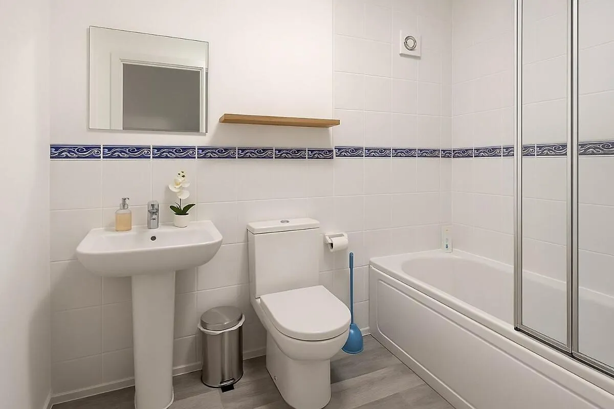 Comfy Two Bedroom Flat Edinburgh 0*,